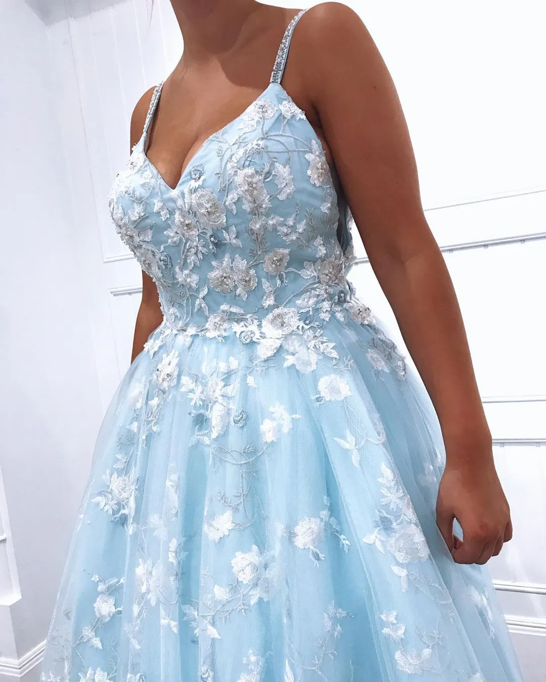 Blue Exquistie Lace Appliques Tulle A-Line Long Prom Dress,JKC1003