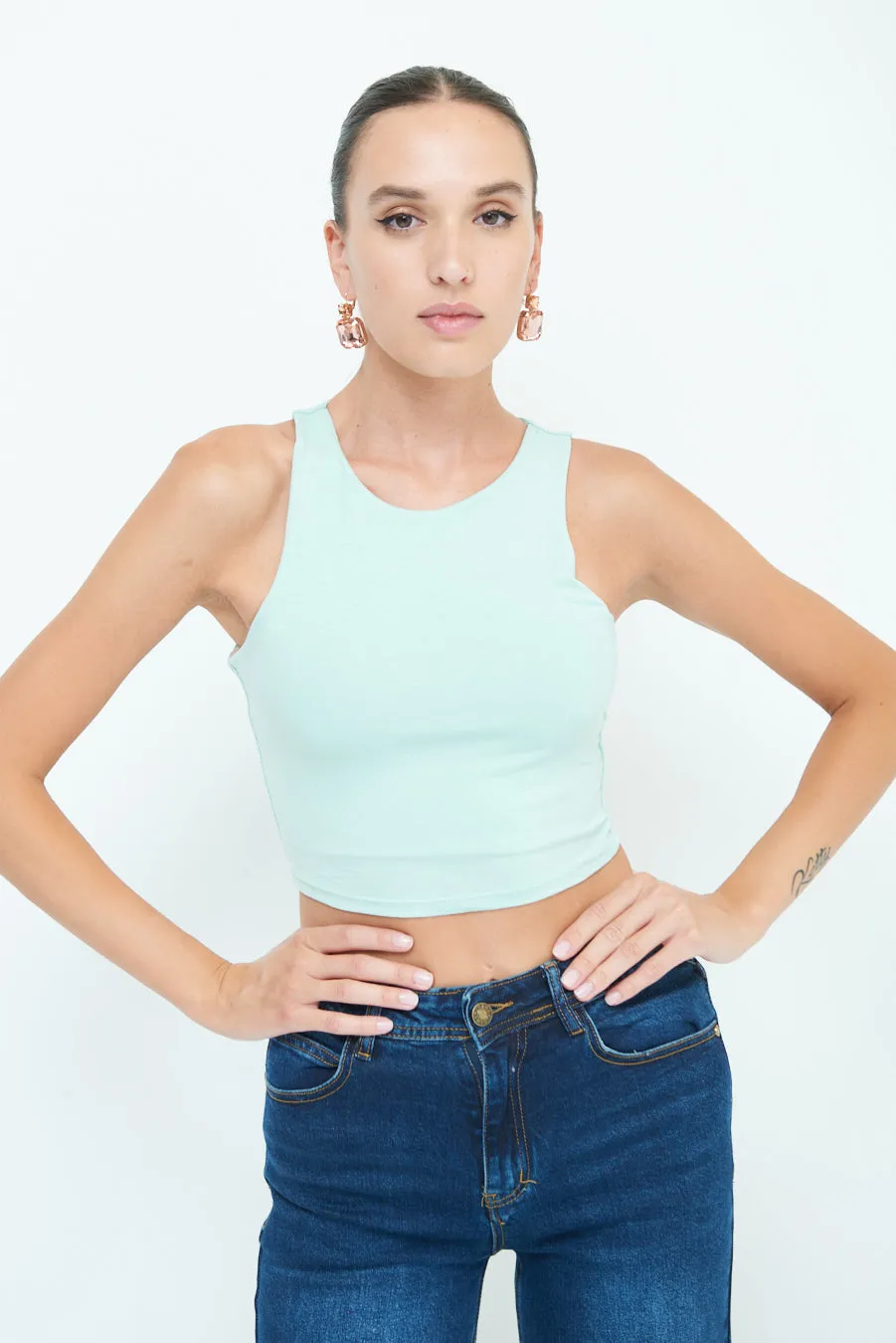 Sleeveless crop top wholesale