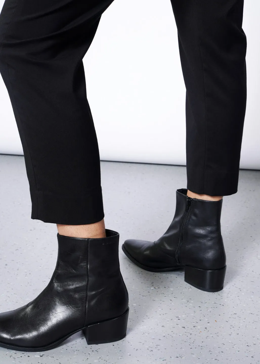 The Empower Slim Crop Pant